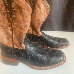 Men's Black and Brown Cowboy Boots